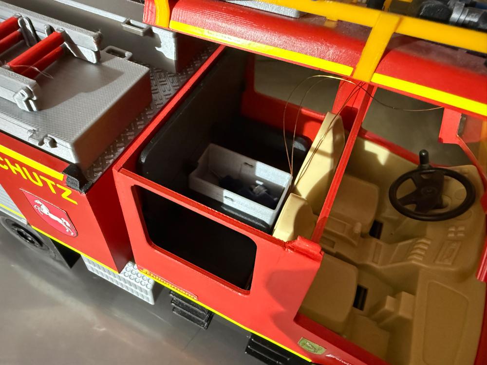 Bausatz Doppelkabine Unimog